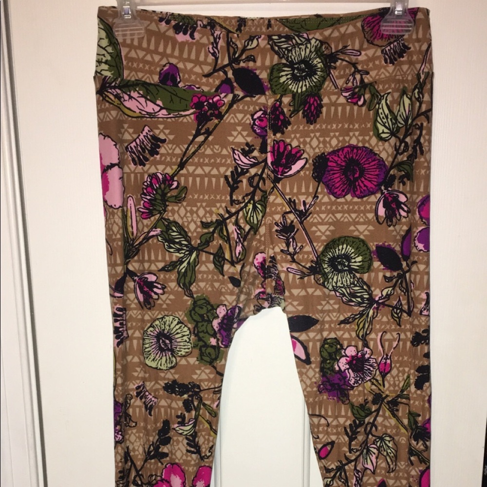 Lula roe leggings